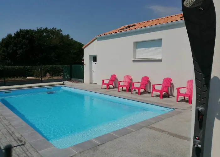 Au Logis Des Muriers